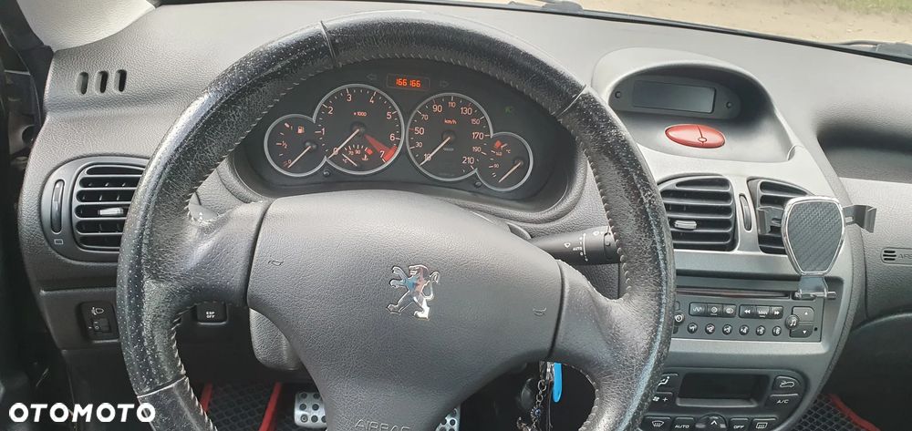 Peugeot 206 CC 1.6 Euro3 - 12