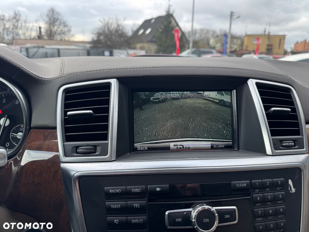 Mercedes-Benz GL 500 4Matic (BlueEFFICIENCY) 7G-TRONIC - 35