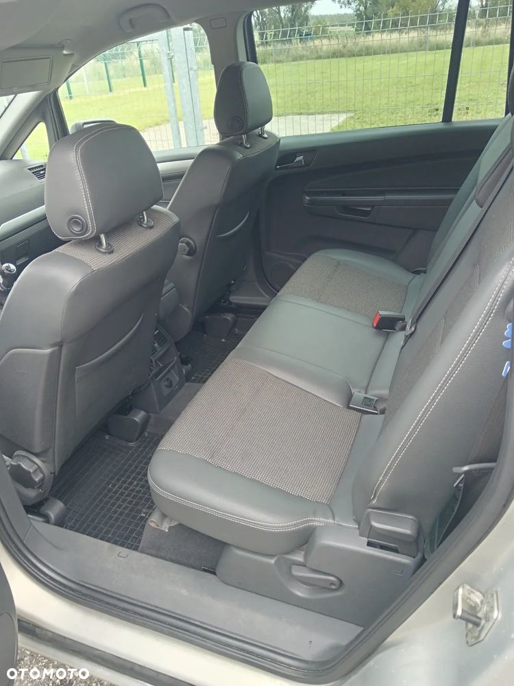 Opel Zafira - 8