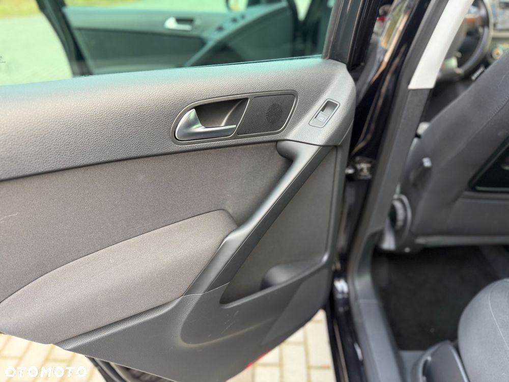 Volkswagen Tiguan 2.0 TDI DPF 4Motion DSG Sport & Style - 11