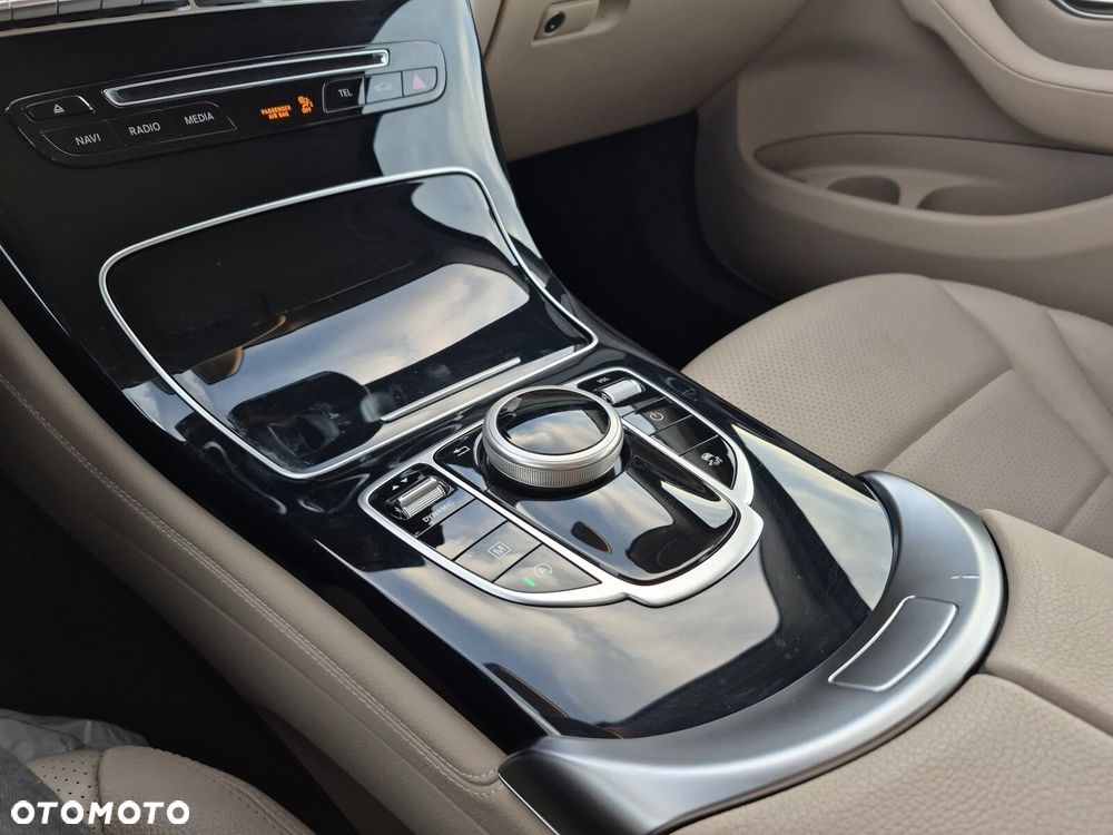 Mercedes-Benz GLC 220 d 4-Matic - 23