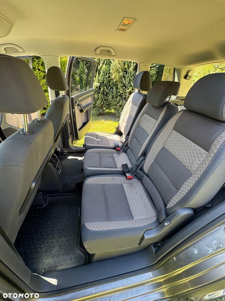 Volkswagen Touran 2.0 TDI DPF Cross - 5