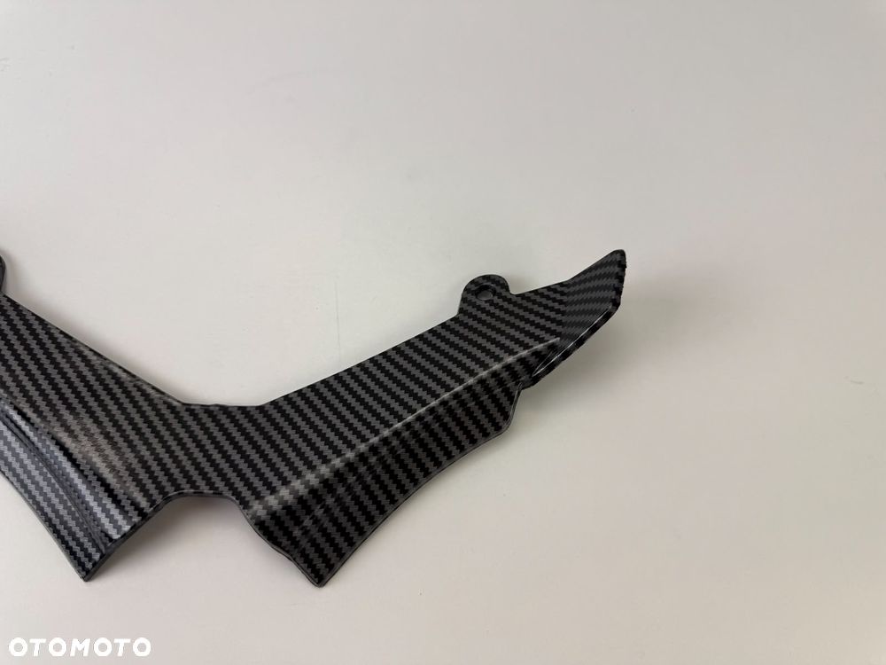 Dolna osłona czaszy Carbon Yamaha MT 125 2020+ - 4