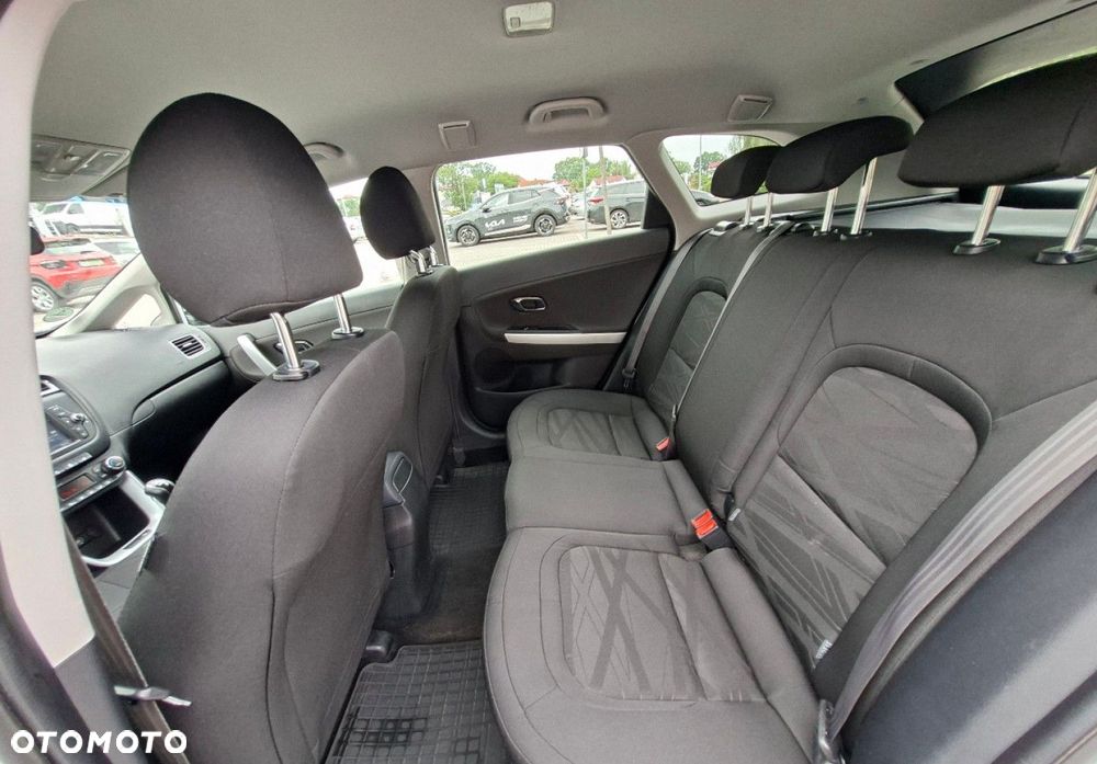 Kia Ceed - 19