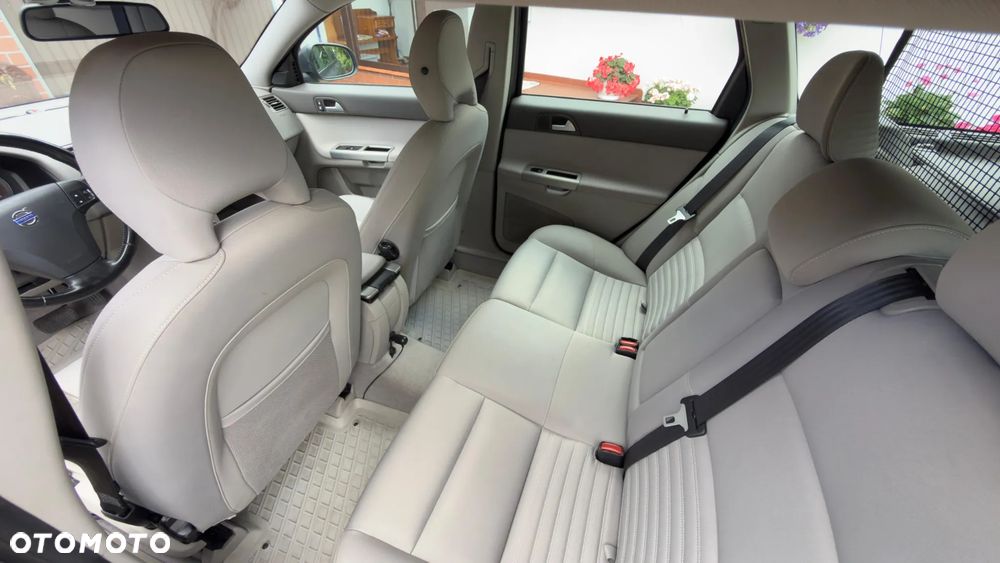 Volvo V50 - 18