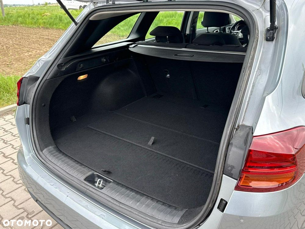 Kia Ceed 1.5 T-GDI Business Line - 16