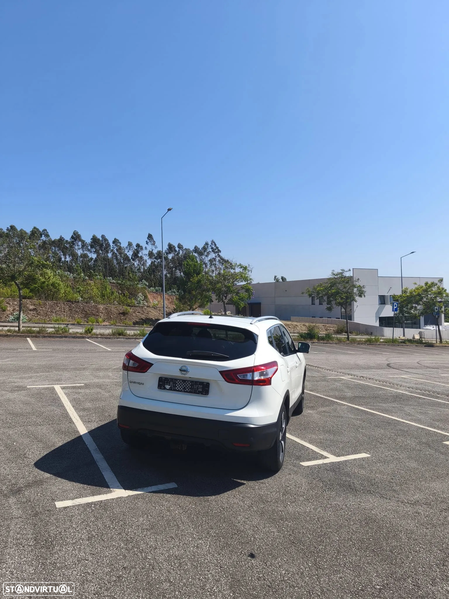 Nissan Qashqai 1.2 DIG-T N-Connecta 18 - 10