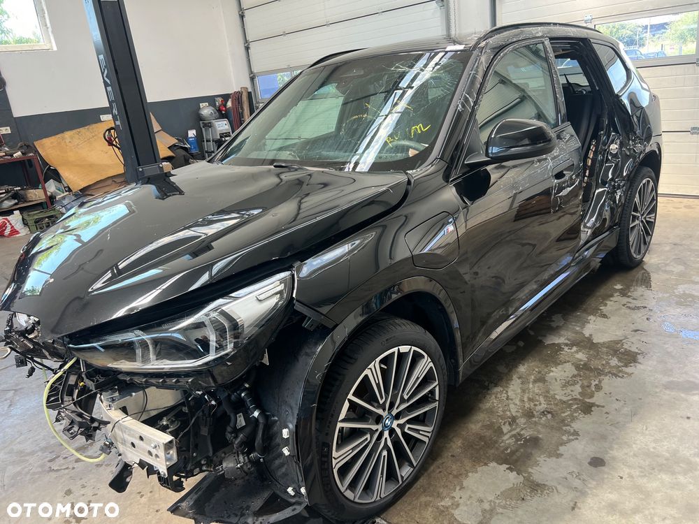 BMW X1 xDrive25e M Sportpaket - 3