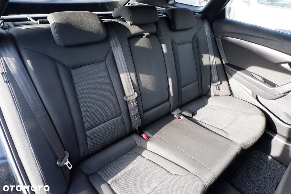 Hyundai i40 1.7 CRDi Automatik Style - 11