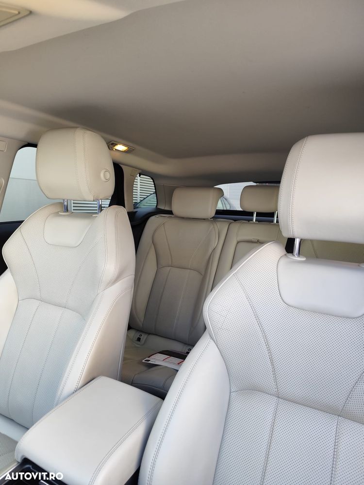 Land Rover Range Rover Evoque - 16