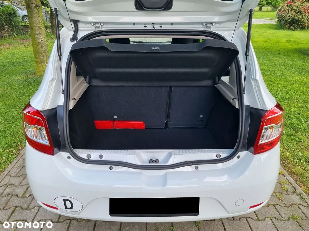 Dacia Sandero 1.2 16V 75 Laureate - 21