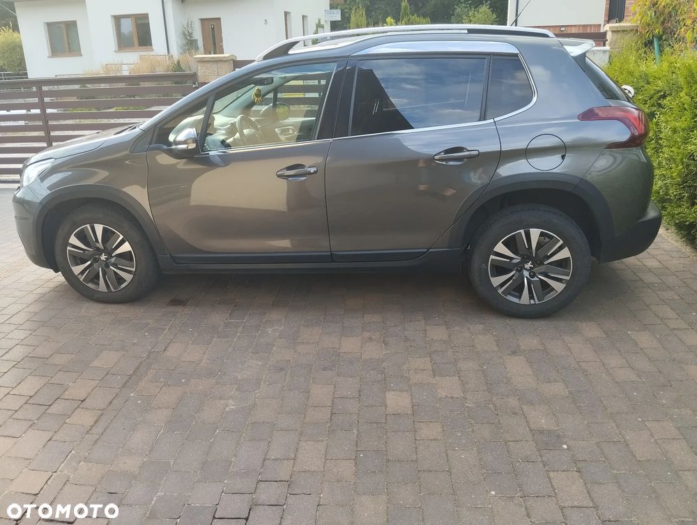 Peugeot 2008 1.2 Pure Tech GPF Allure S&S - 7