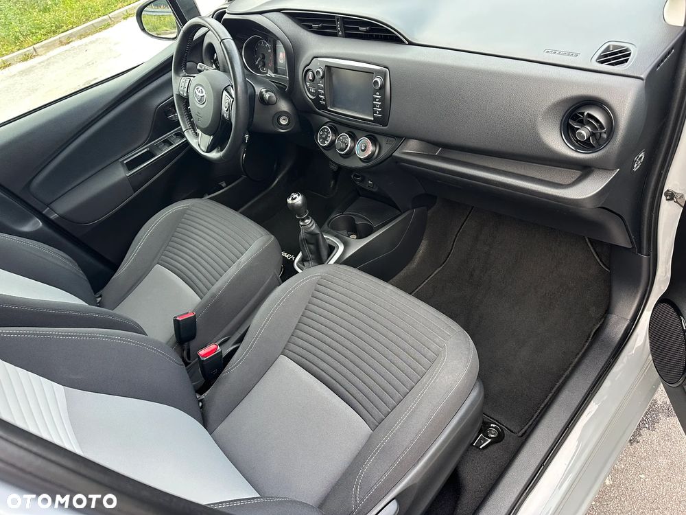 Toyota Yaris 1.5 Life - 13