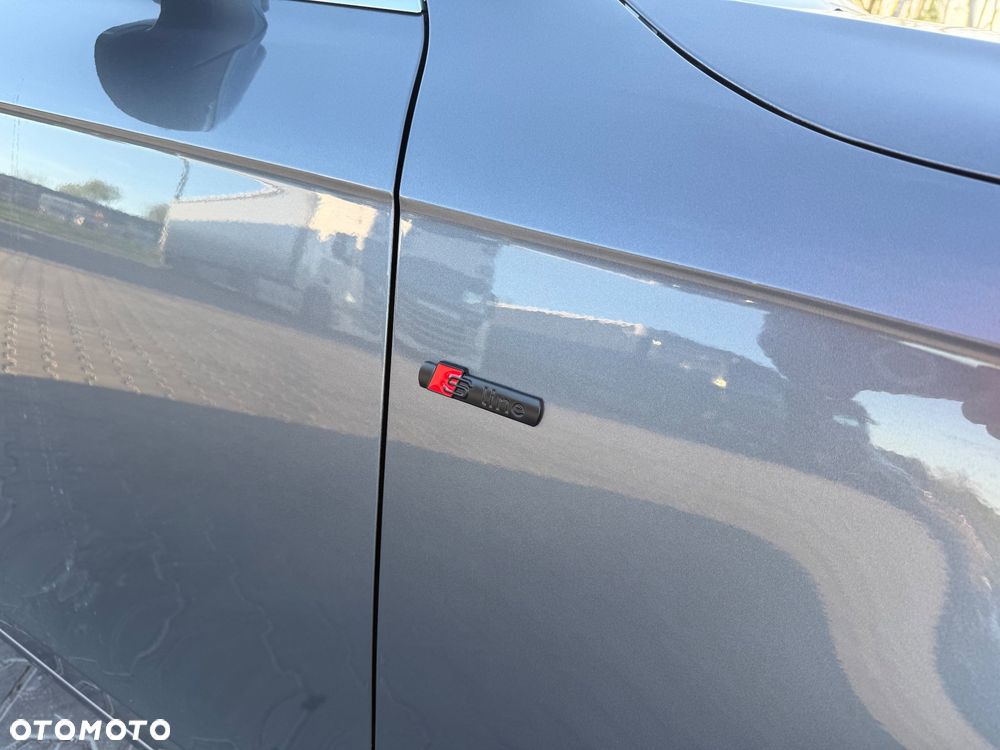 Audi A4 Avant 2.0 TDI DPF clean diesel S line Sportpaket - 15