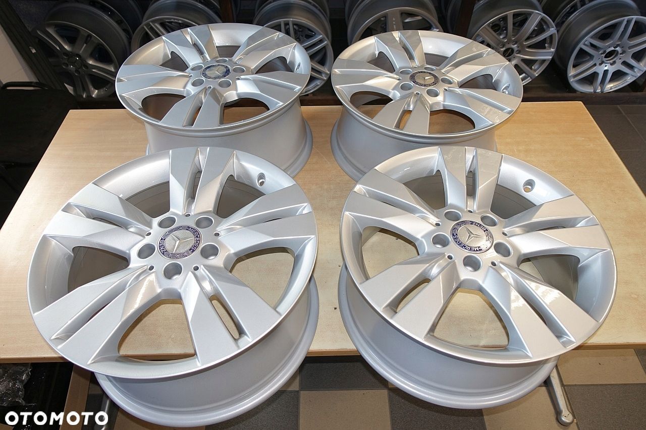 Mercedes w204 felgi 17 4szt IDEALNE w207 7,5x17 8.5x17 w212 - 1