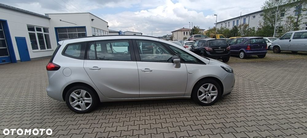 Opel Zafira - 7