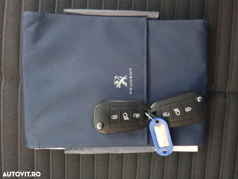 Peugeot 2008 1.5 BlueHDI FAP Active - 34