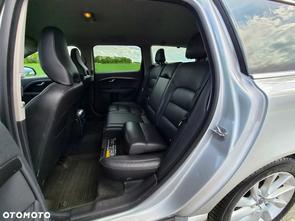 Volvo V70 D4 Drive-E Momentum - 32