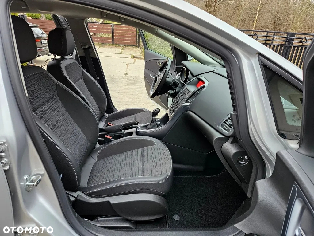 Opel Astra - 10