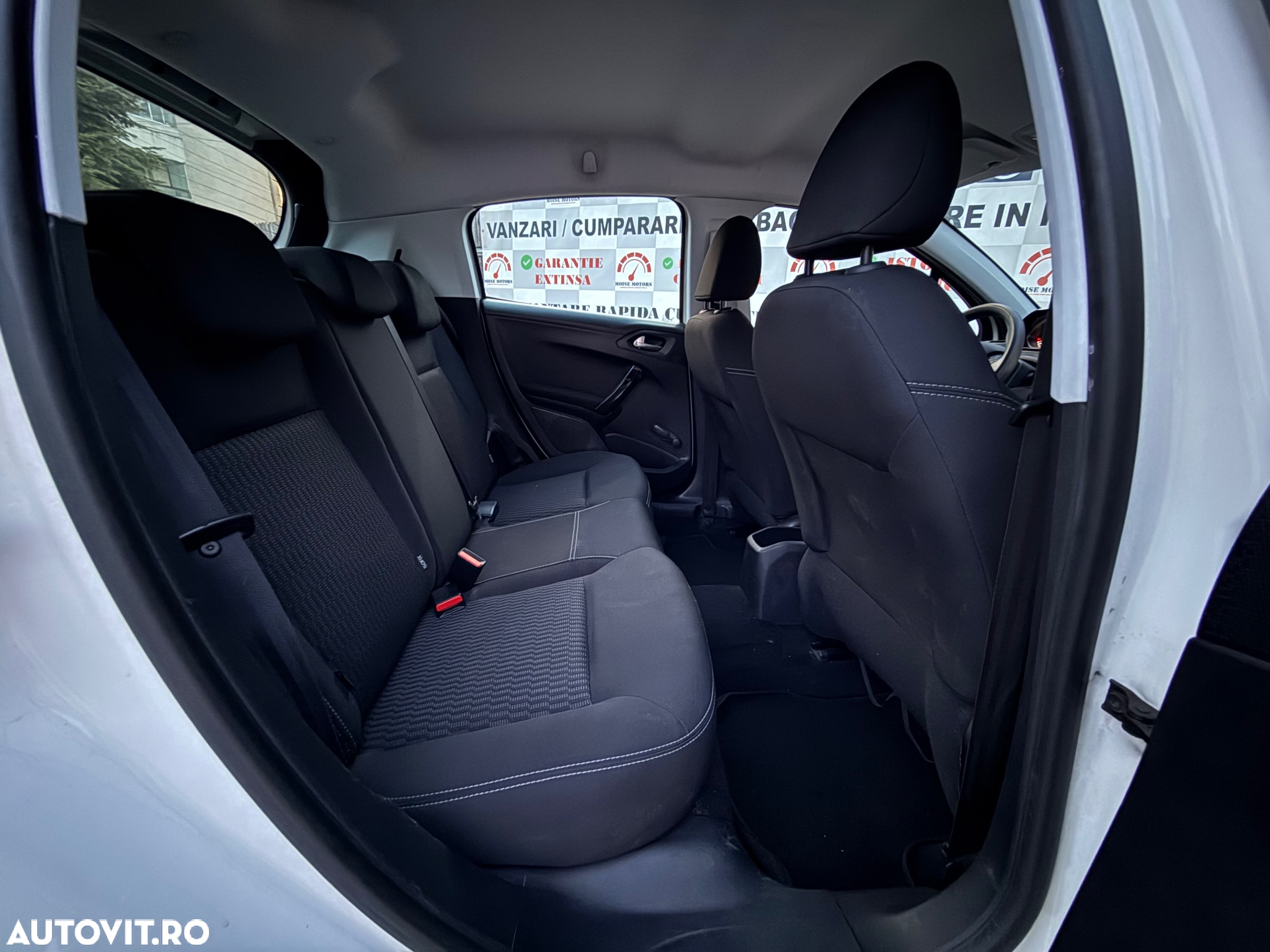 Peugeot 208 Blue-HDi 100 Stop&Start Allure - 10