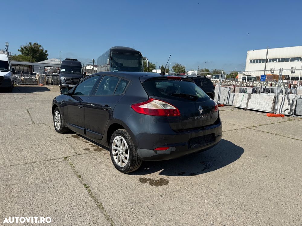 Renault Megane 1.5 dCi Dynamique - 4