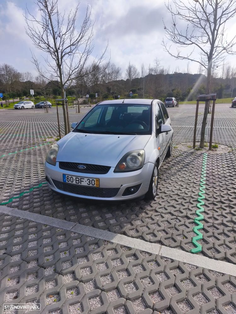 Ford Fiesta 1.25 Ghia - 1
