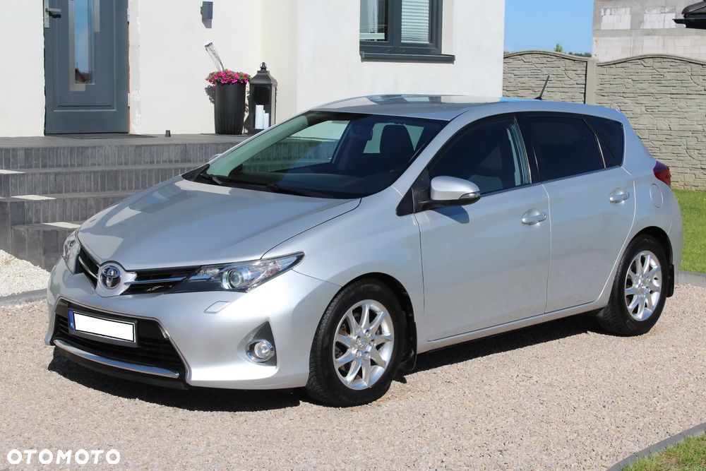 Toyota Auris 2.0 D-4D Executive - 2