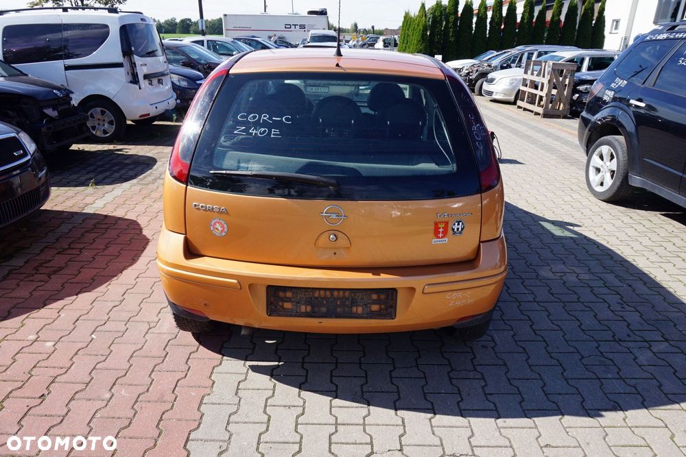 OPEL CORSA C III 5D HB 2003 Z40E 1.4 16V Z14XEP 90KM F13 374 ZŁOTY na części - 4