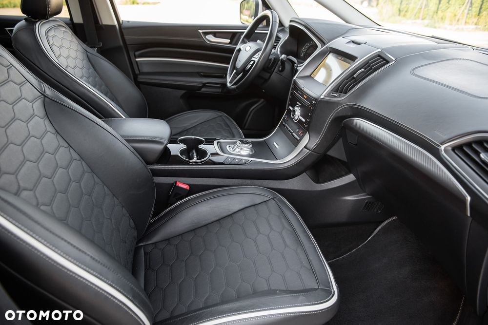 Ford S-Max 2.0 EcoBlue VIGNALE - 37