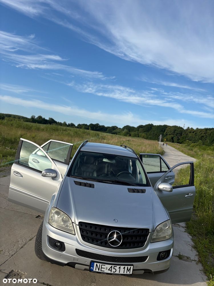 Mercedes-Benz ML - 18