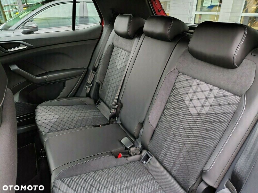 Volkswagen T-Cross - 12