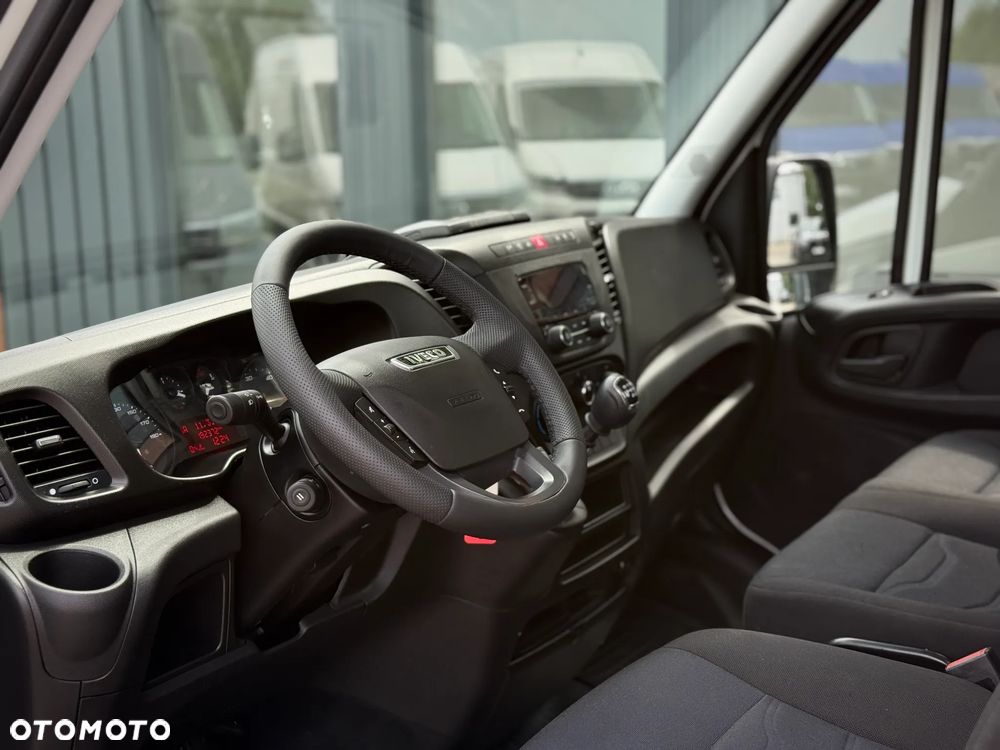 Iveco Daily 35S15 3.0 HPI 150KM / Autolaweta NOWY Najazd Aluminiowy / Wyciągarka + Poduszki Pneumatyczne / 2019 ROK PRODUKCJI / TYLKO 192.327KM PRZEBIEGU ! - 20