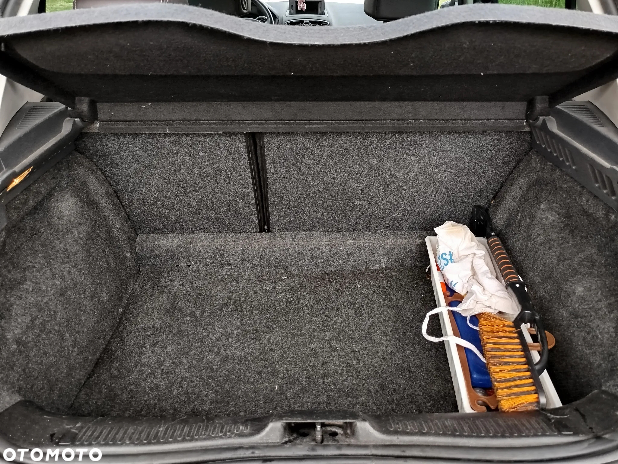 Renault Clio - 8