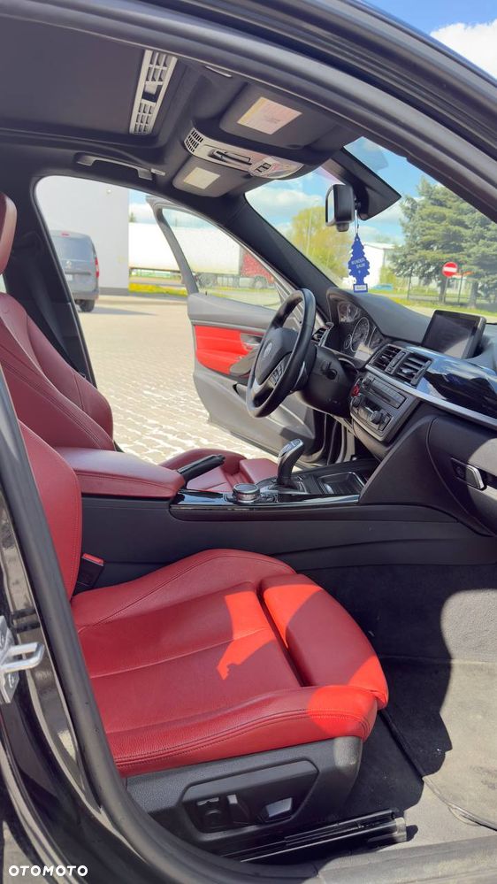 BMW Seria 3 328i xDrive Sport-Aut Sport Line - 21