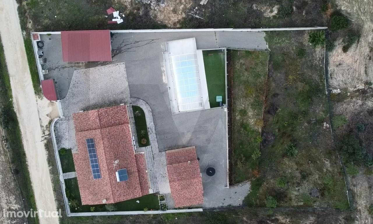 MORADIA T5 + 2 COM 2200 mts de TERRENO - LOGRADOURO, PISCINA AQUECIDA - Grande imagem: 4/60