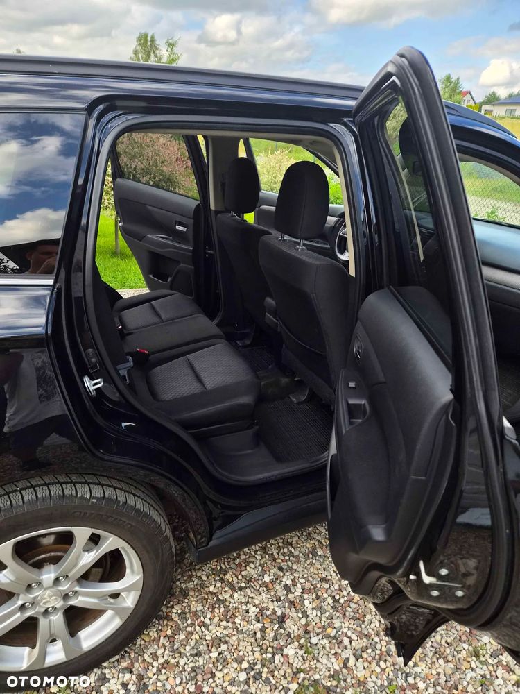 Mitsubishi Outlander 2.0 Intense + CVT - 9