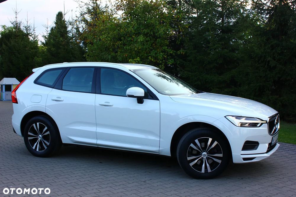 Volvo XC 60 D4 Momentum Pro - 2