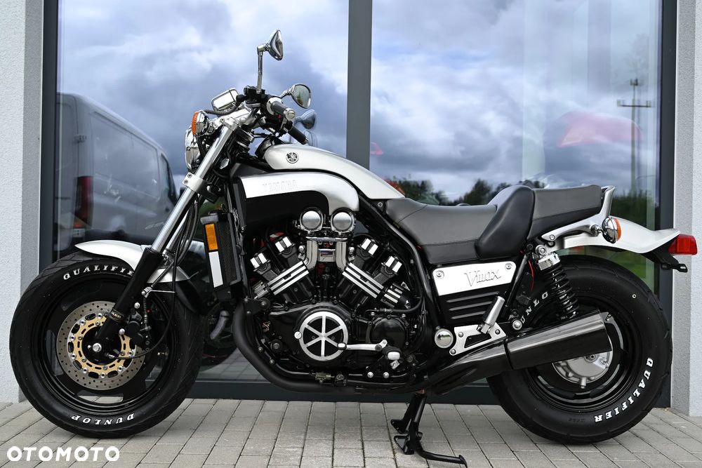 Yamaha V-MAX - 3