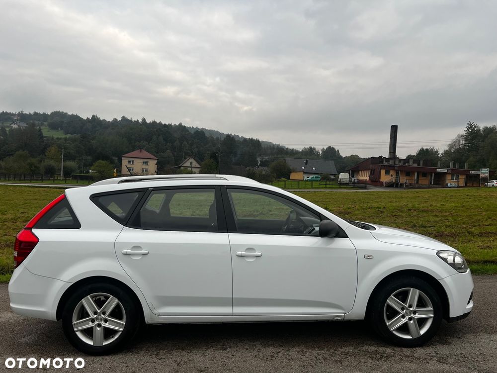 Kia Ceed 1.4 CVVT SW Edition 7 - 8