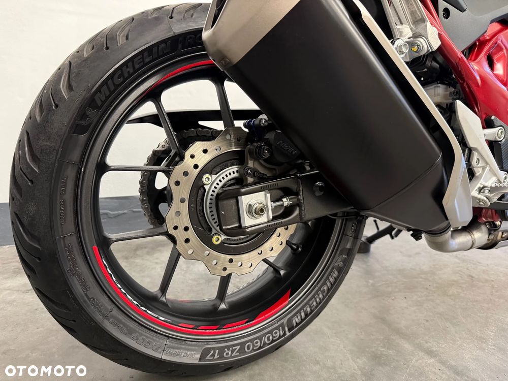 Honda Hornet - 12