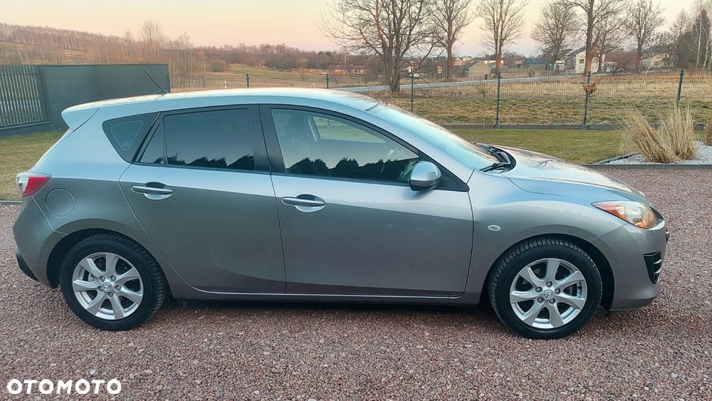 Mazda 3 1.6 CD Exclusive + - 8