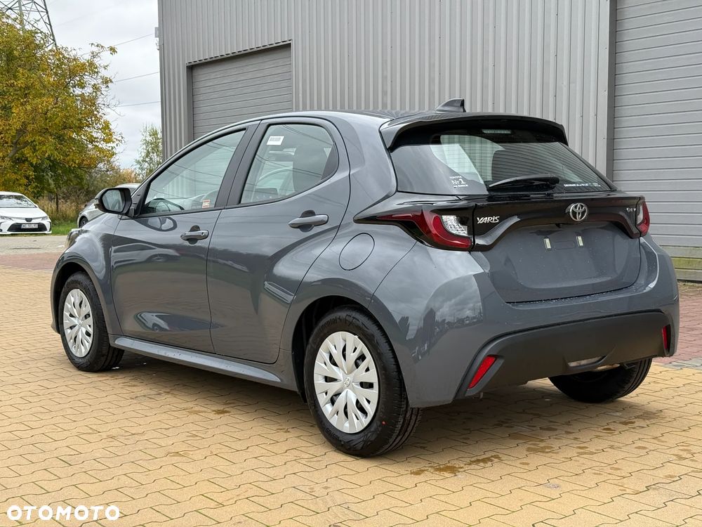 Toyota Yaris - 8