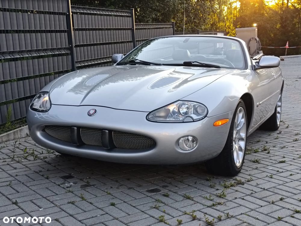 Jaguar XK8 - 2