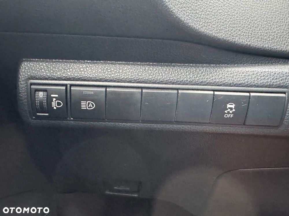 Toyota Corolla - 12