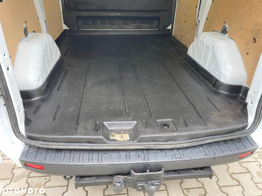 Ford TRANSIT CUSTOM - 29