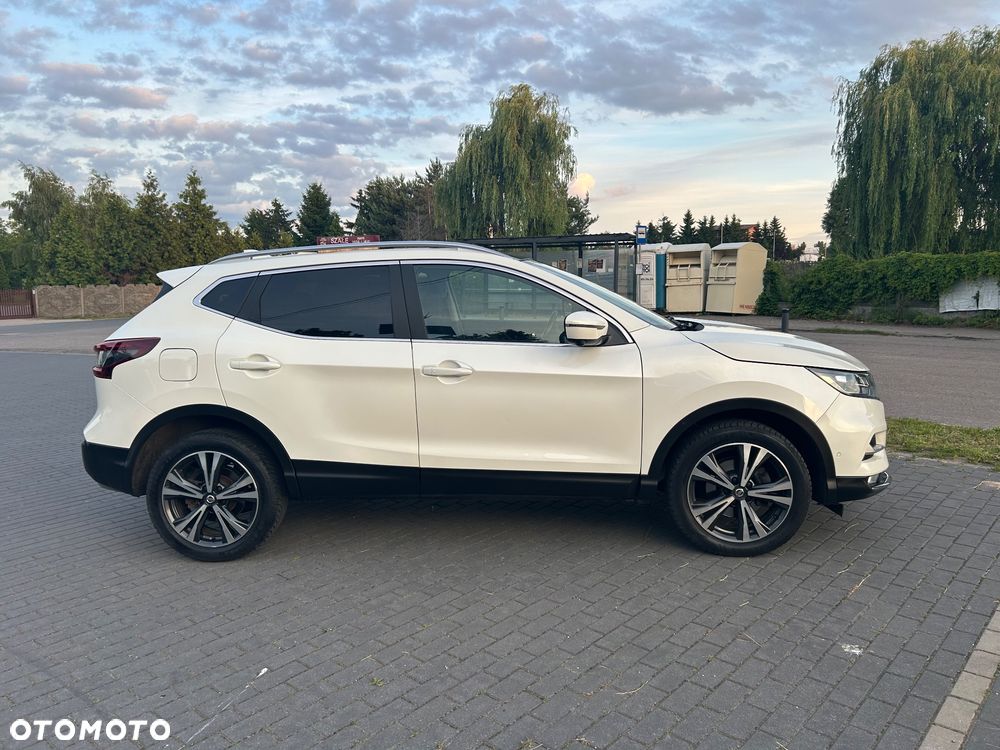 Nissan Qashqai 1.3 DIG-T N-Connecta DCT - 6