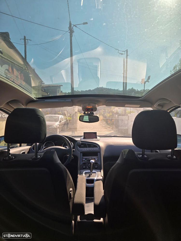 Peugeot 5008 HDI FAP 110 EGS6 Premium - 10