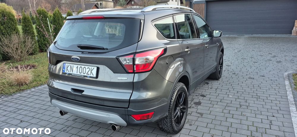 Ford Kuga 1.5 EcoBoost 2x4 Titanium - 18