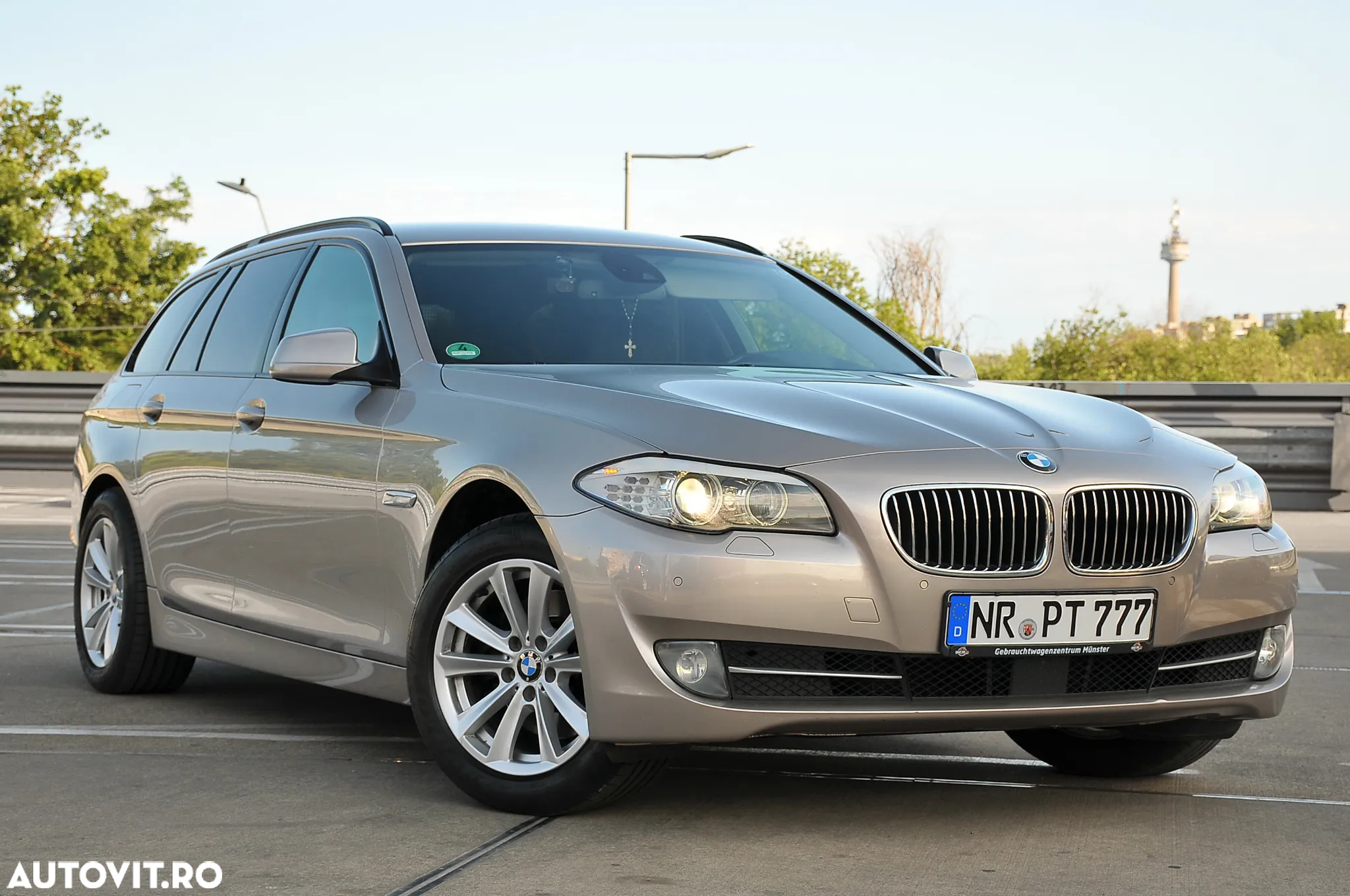BMW Seria 5 520d Aut. - 9