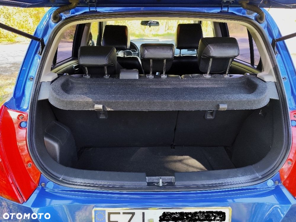 Suzuki Swift - 7